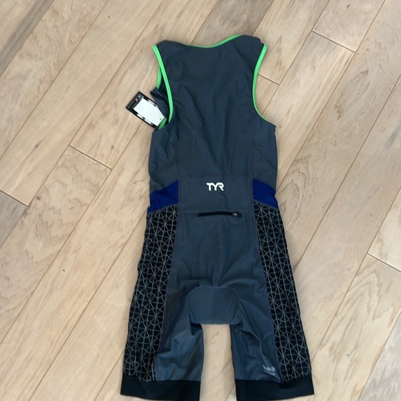 TYR M Comp Triathlon Suit Size Medium Lot Of 2 - Picture 7 of 7